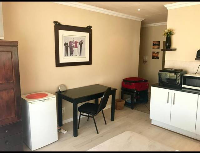 BUSINESS PROPERTY TO RENT IN EDENVALE
